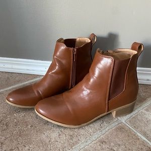 Ankle boots size 7 1/2